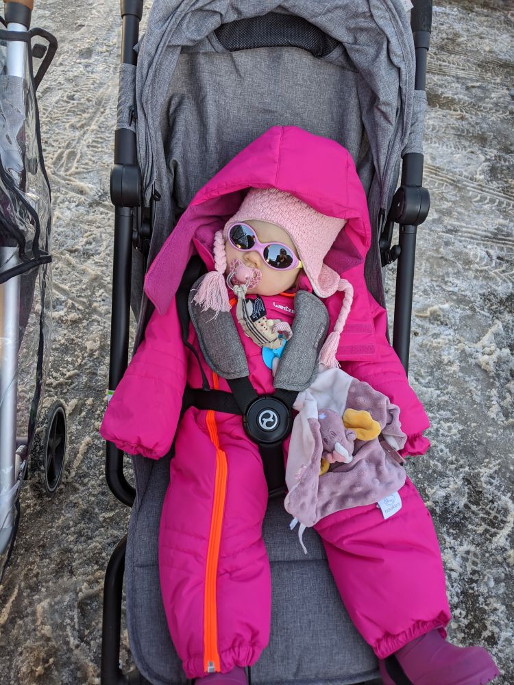 Alice est parée pour la montagne