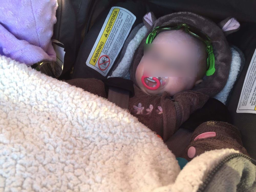 Bébé équipée pour le grand froid