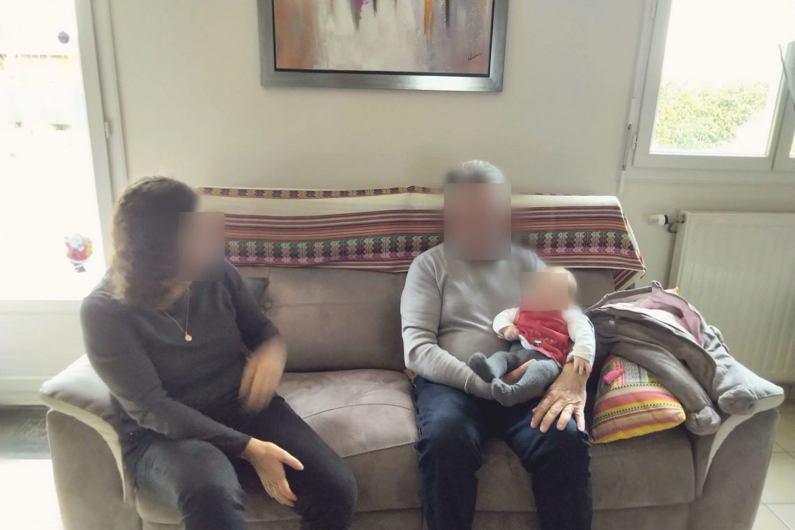 Bébé avec Mamicat et Grand-Papi