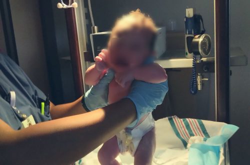 Bébé vient de naître à la maternité