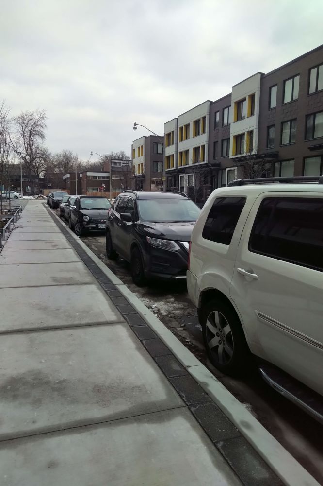 Et un quartier résidentiel au milieu de tout ça