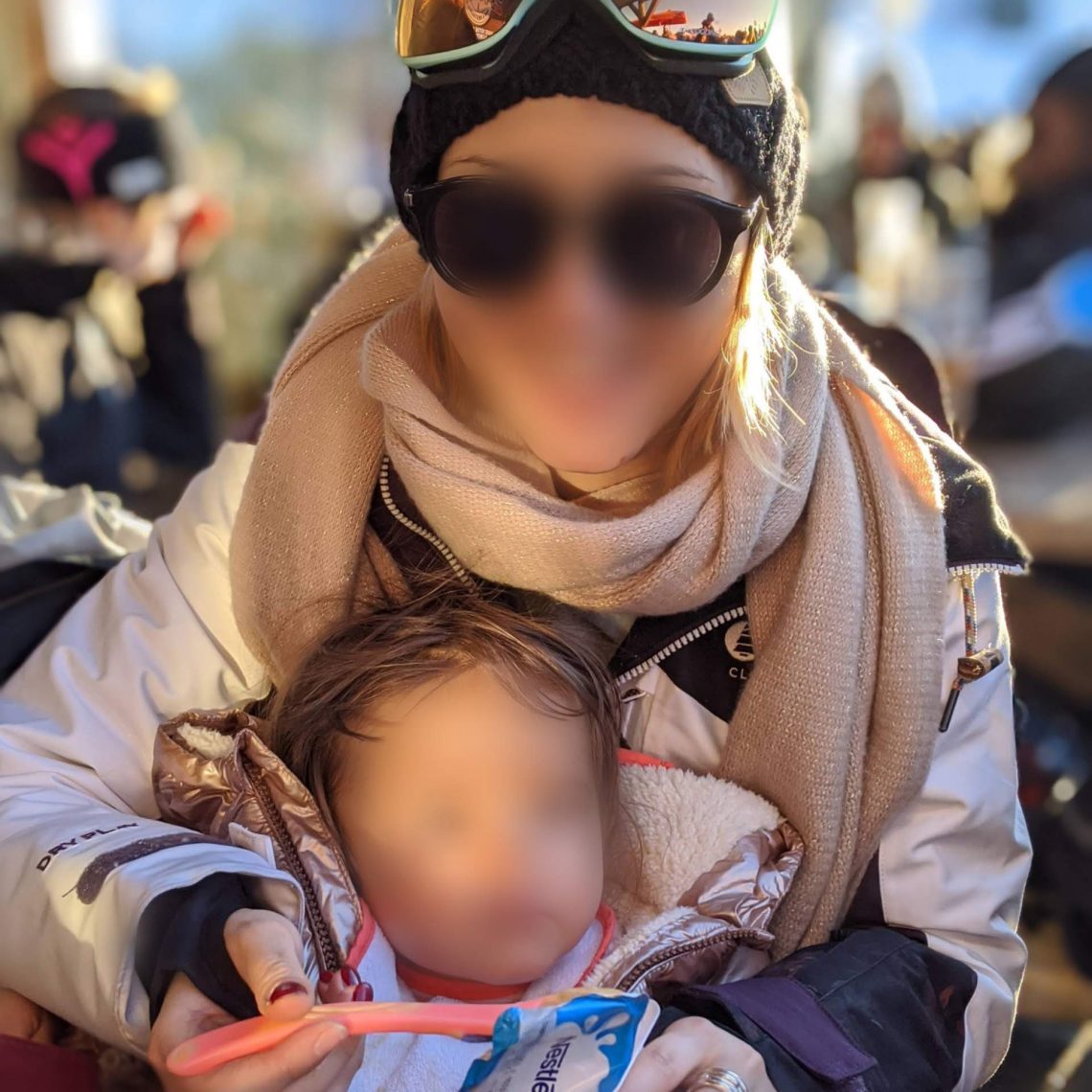 Tata Charlotte donne le gouter