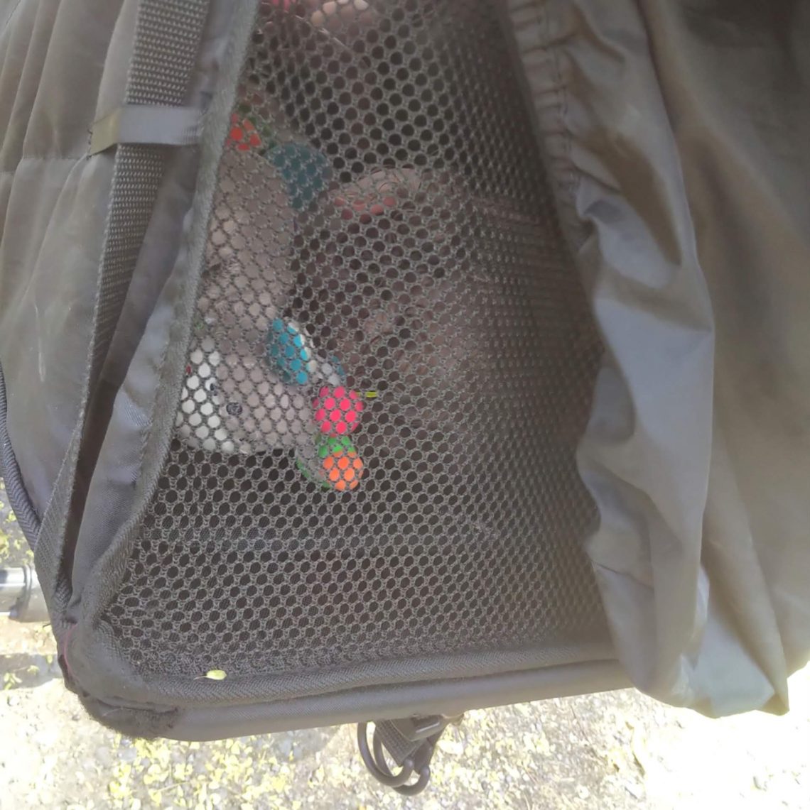 Sieste en poussette pour Louise