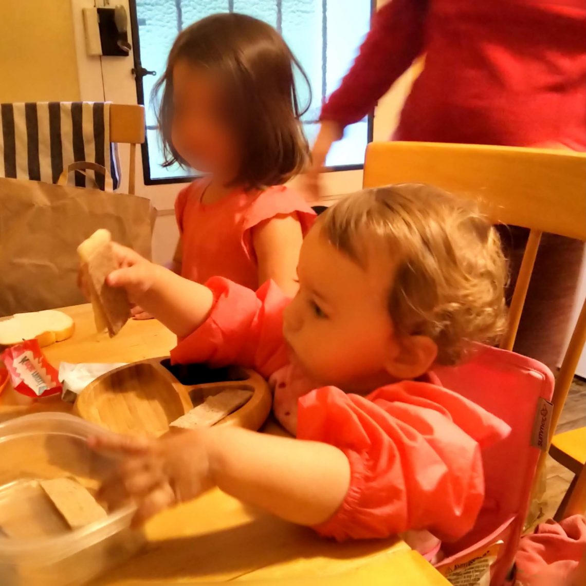 Petit déjeuner entre cousines