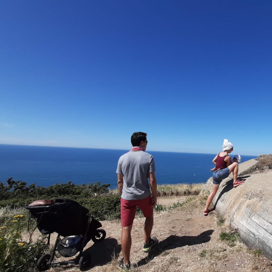 Louise escalade le blockhaus