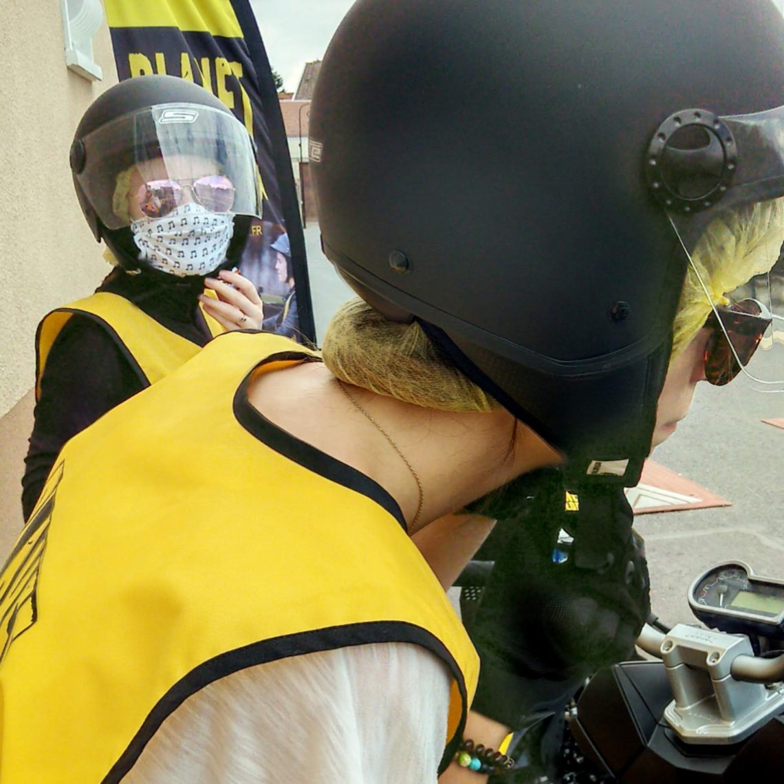 C'est partie en scooter