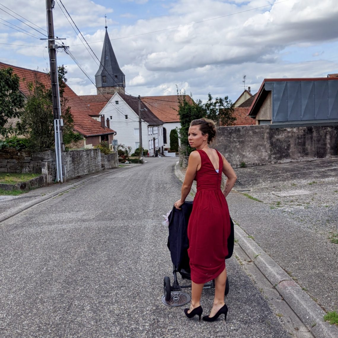 Direction la mairie pour signer