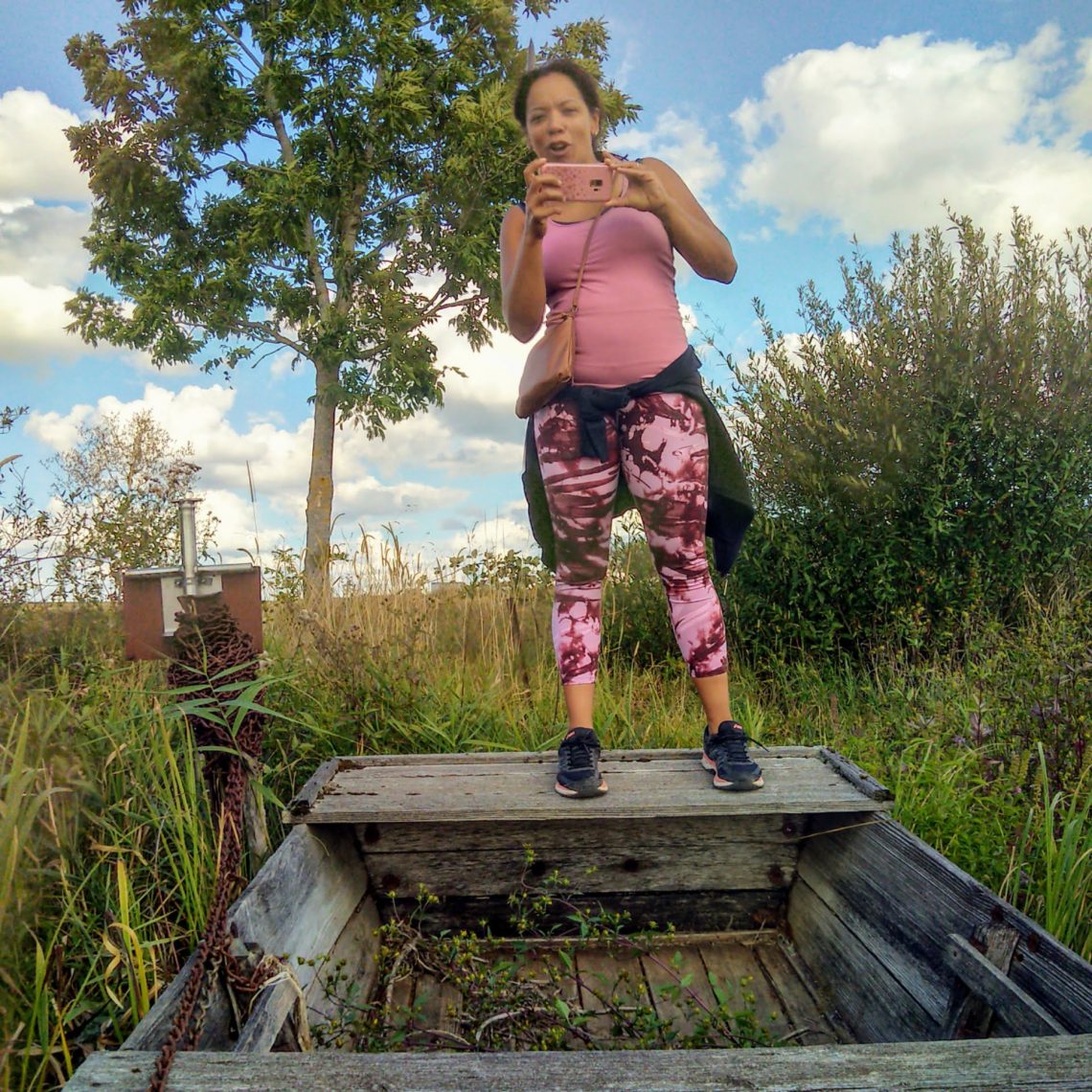 Yasmina dans la barque