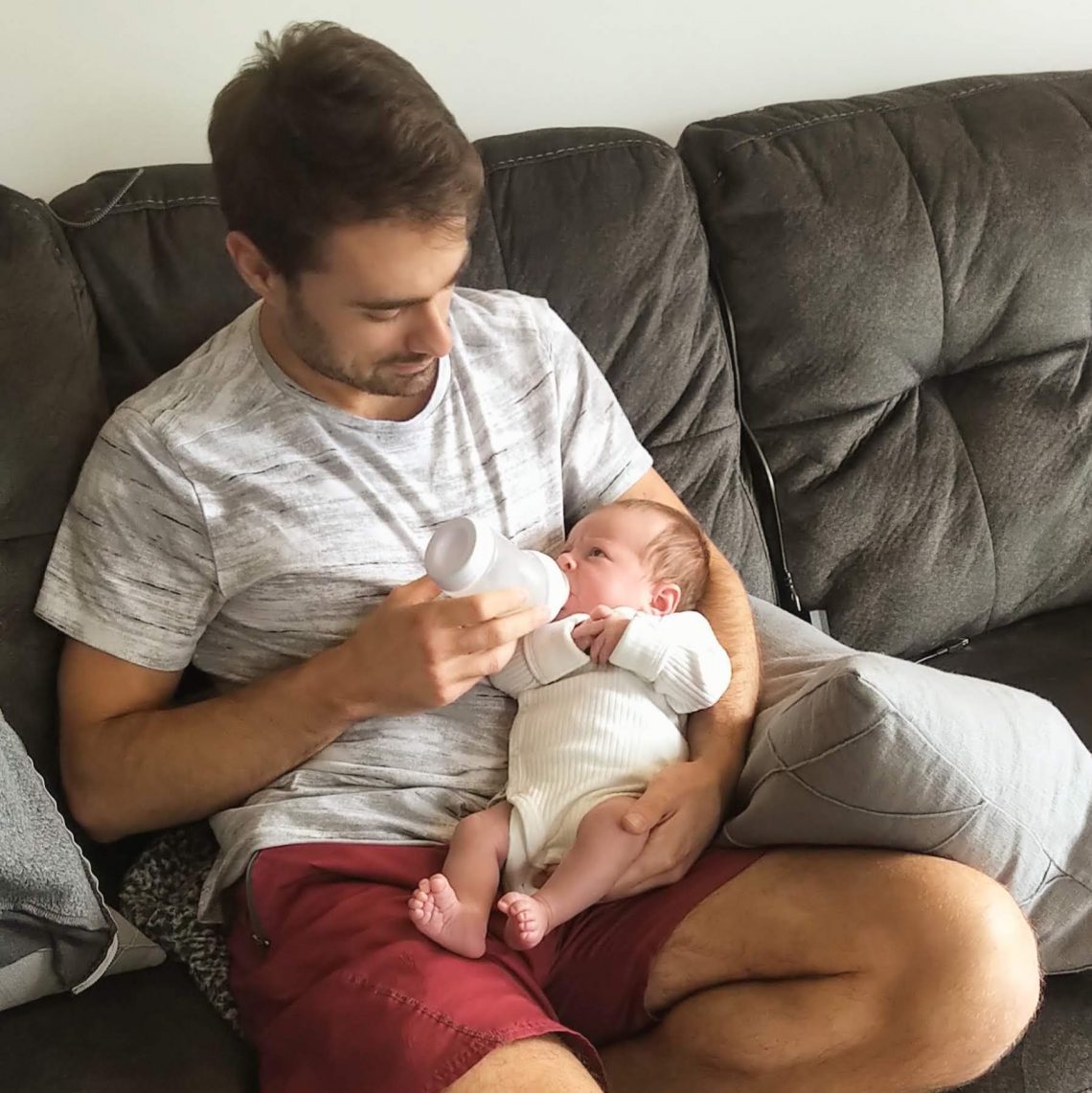 Premier biberon de papa