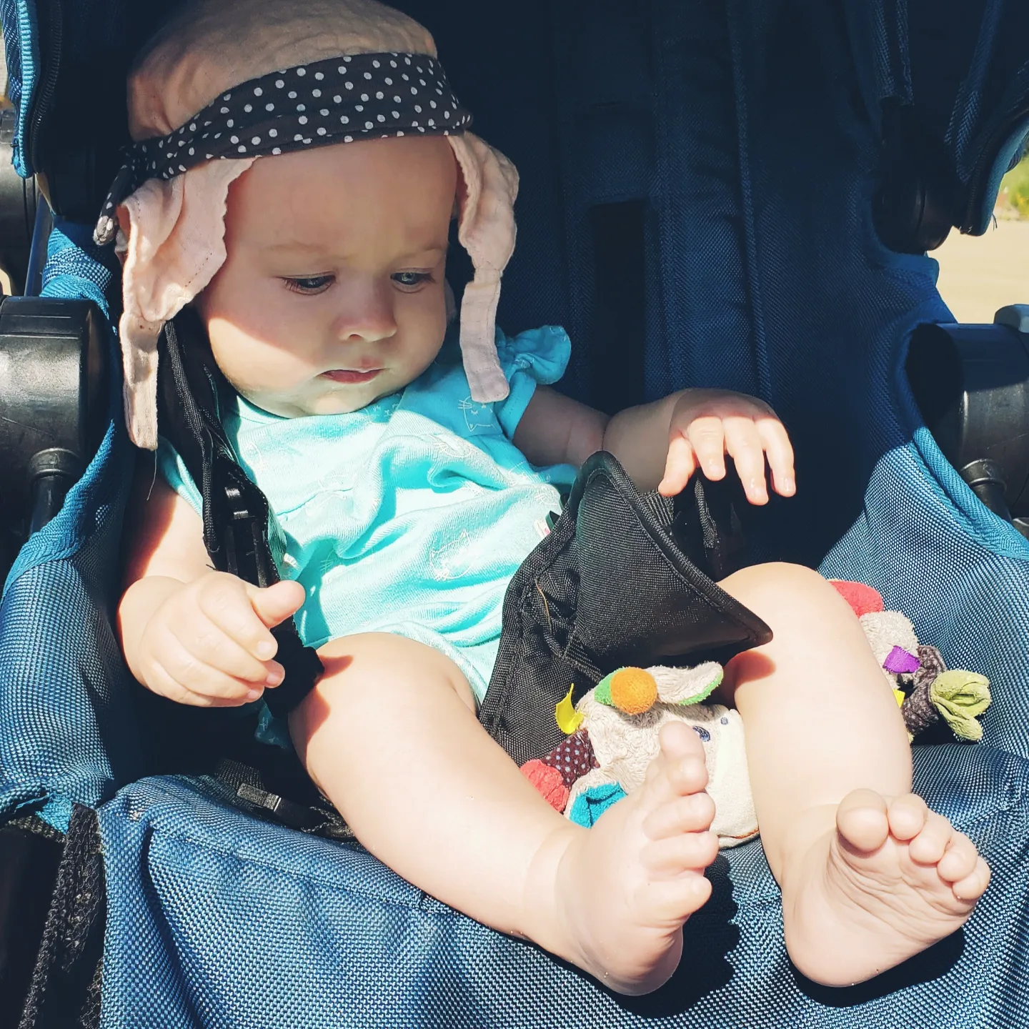 Bébé Sasha à la plage