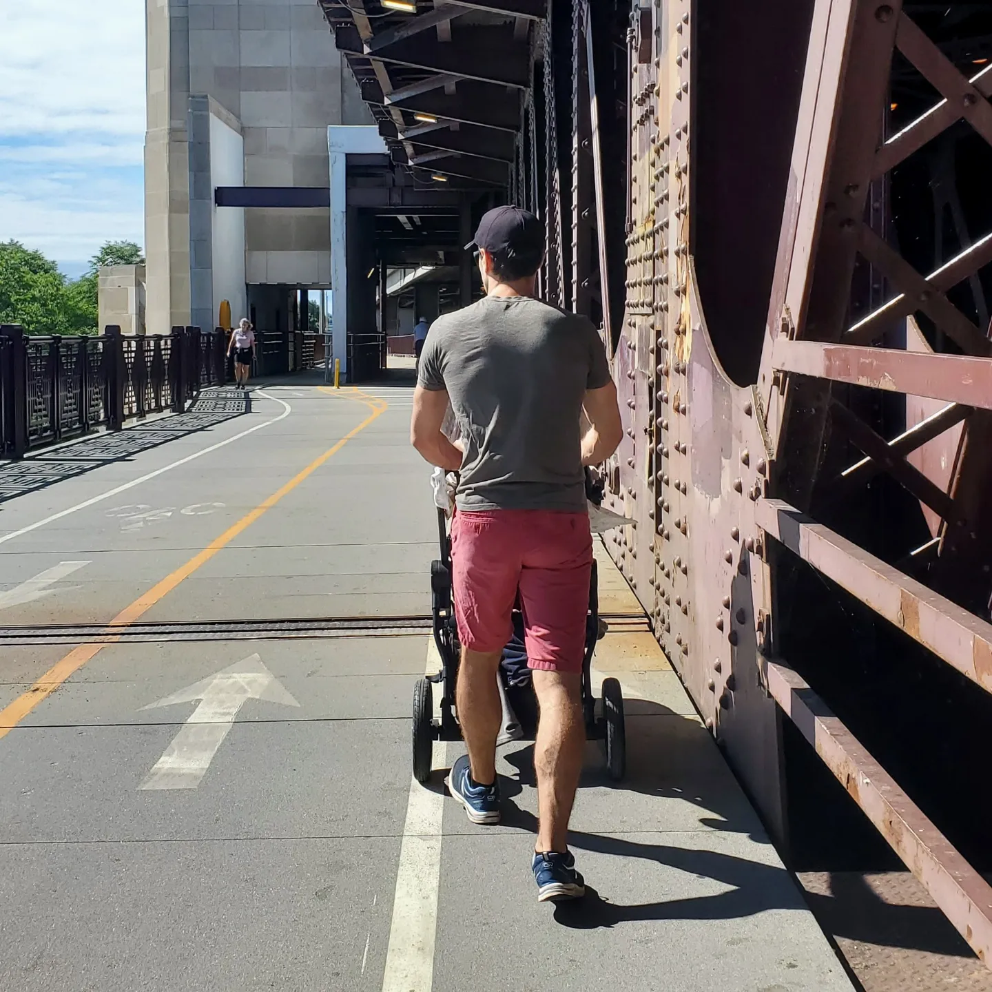 Beaucoup de pistes cyclables et piétonnes dans la ville