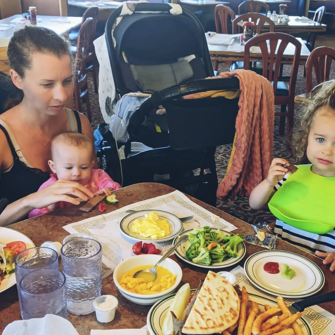 Aller au restaurant en vacances avec les enfants